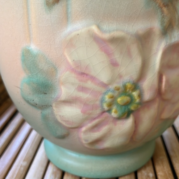Weller Wild Rose Vase Vintage Pottery Collectable 1930's muted colors - Picture 6 of 12